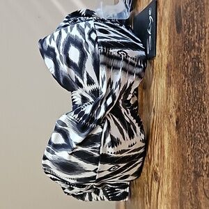 Skye Victoria Twist Black White Optional Straps Bandeau Size Medium